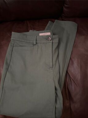 LOFT woman's  Olive Chino Pants